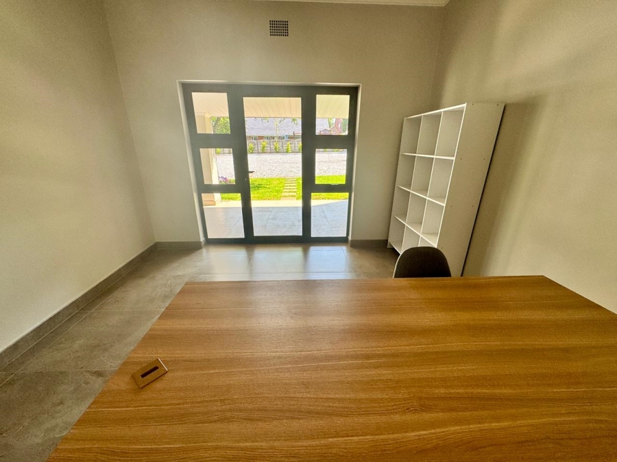 To Let commercial Property for Rent in Baillie Park North West
